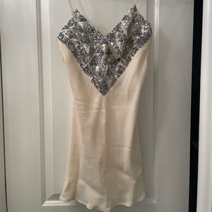 Zara mini dress. NWT. NEVER WORN. SIZE SMALL